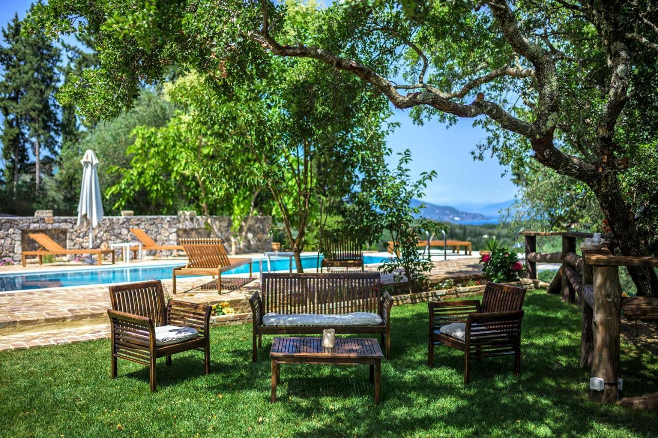 Villa Fioraki Pouládes Eksteriør billede