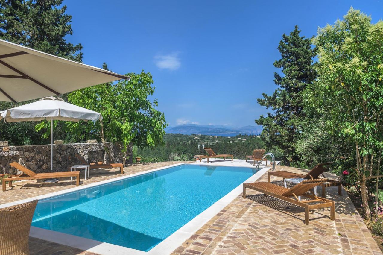 Villa Fioraki Pouládes Eksteriør billede