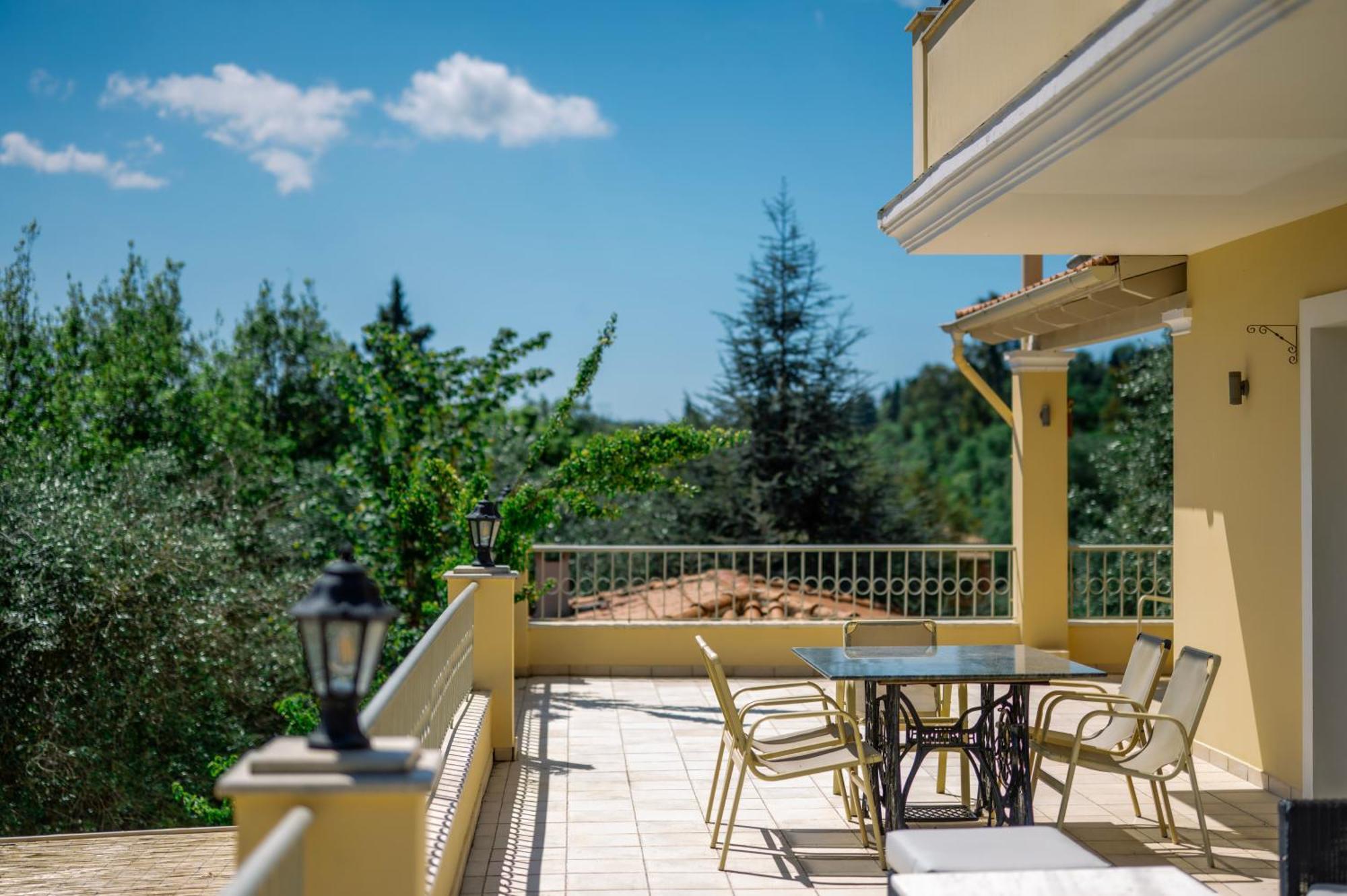 Villa Fioraki Pouládes Eksteriør billede